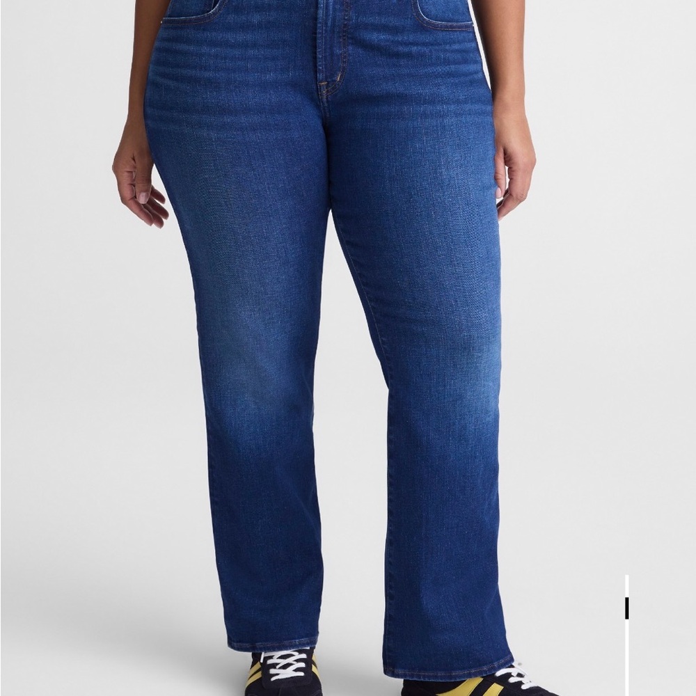 The Madewell Flare Crop Jean in Super Stretch Denim - Osgoode Wash - Picture 2 of 6